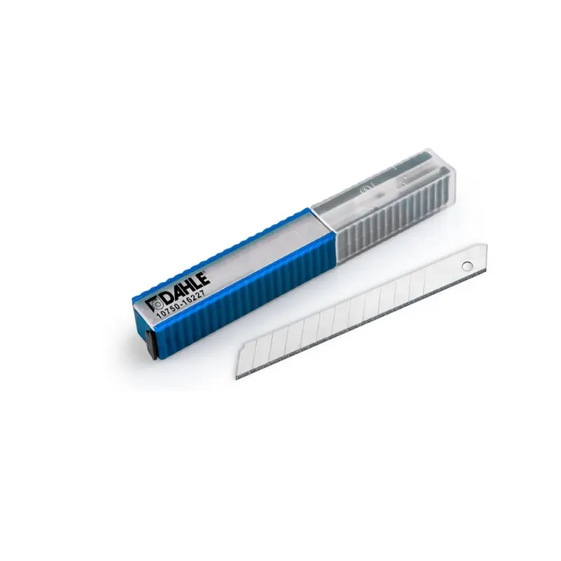 10-Lame-per-Taglierino-e-Cutter-in-Metallo-con-Astuccio-9mm