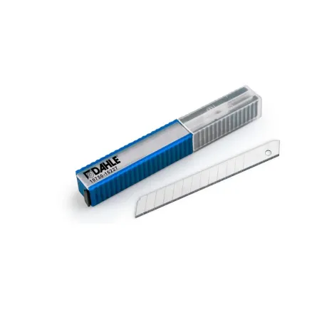 10-Lame-per-Taglierino-e-Cutter-in-Metallo-con-Astuccio-9mm