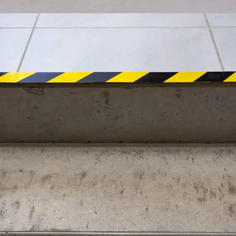 Nastro-di-Segnalazione-Eurocel-Giallo-Nero-50-mm-x-66-m-Adesivo